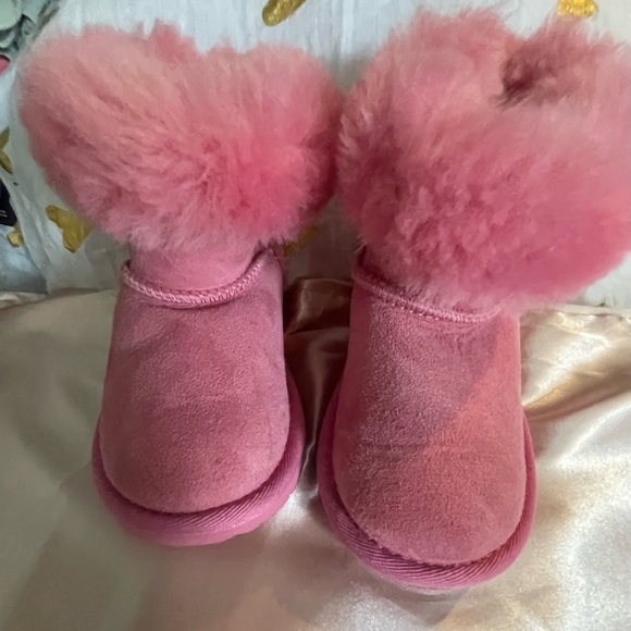 UGG - Boots Girls Kids Pink Fluffy Suede Metallic ankle super soft real fur-NWT - Picture 6 of 9